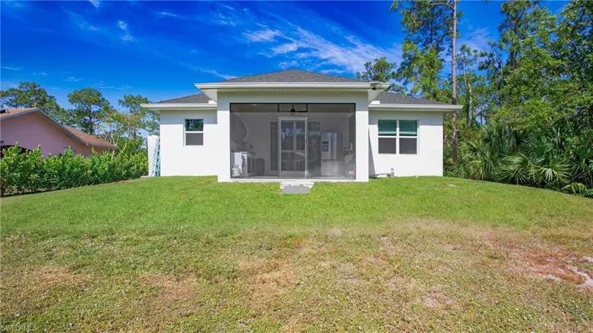 756  12th SE ST, Naples, FL 34117