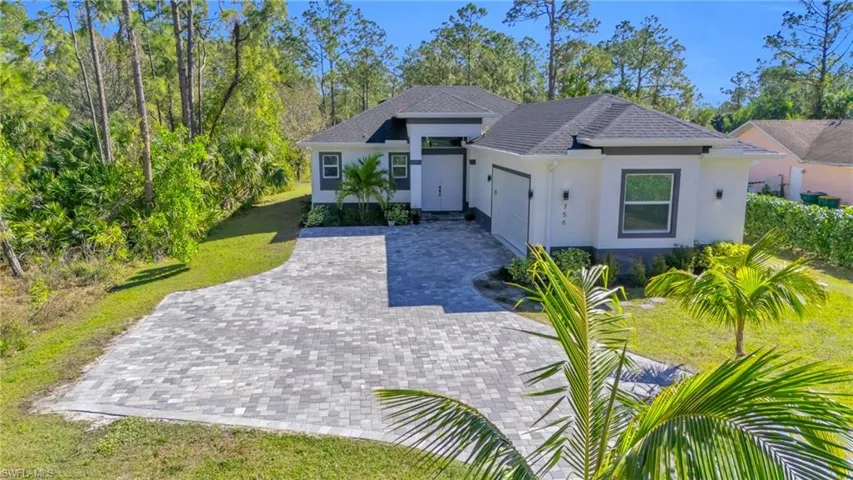 756  12th SE ST, Naples, FL 34117