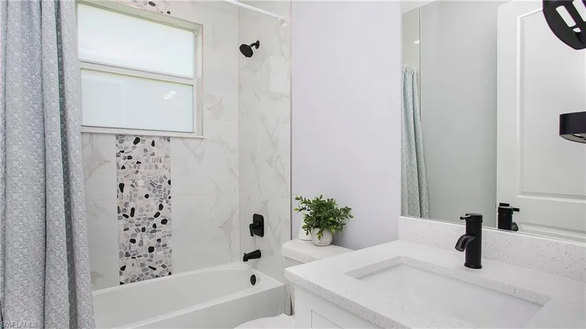 756  12th SE ST, Naples, FL 34117