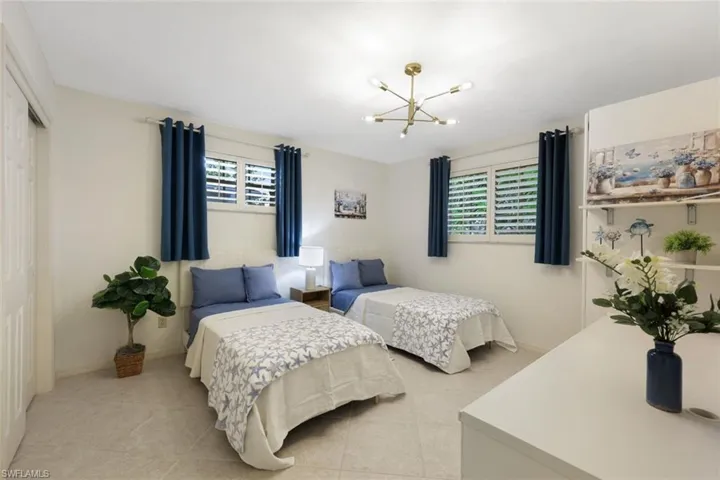 601 97th Ave N, Naples, Florida 34108