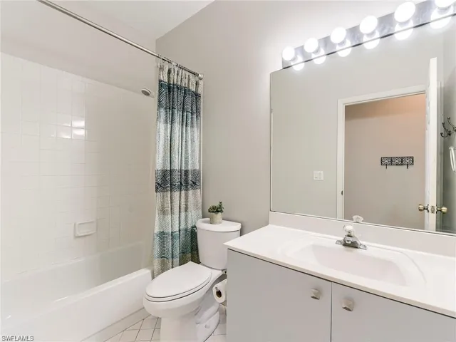 8529 Fairway Bend Dr, Fort Myers, Florida 33967