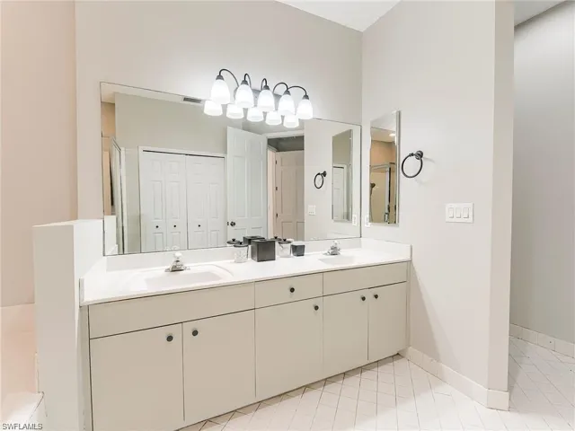 8529 Fairway Bend Dr, Fort Myers, Florida 33967
