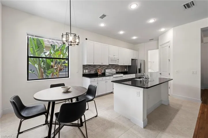 21299 Estero Vista Ct, Estero, Florida 33928