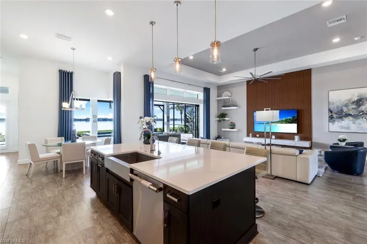 11401 Venetian Lagoon Dr, Fort Myers, Florida 33913