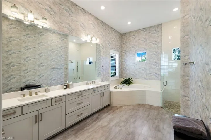 11401 Venetian Lagoon Dr, Fort Myers, Florida 33913