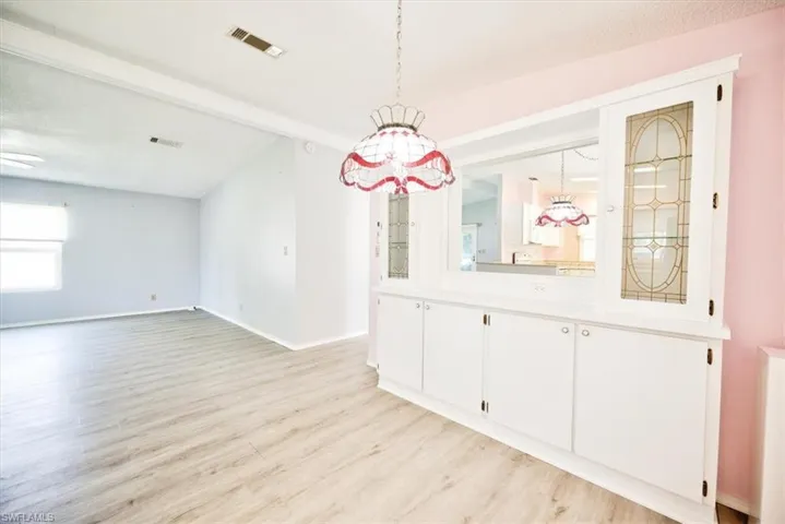 121  Belle Isle  CIR, Naples, FL 34112