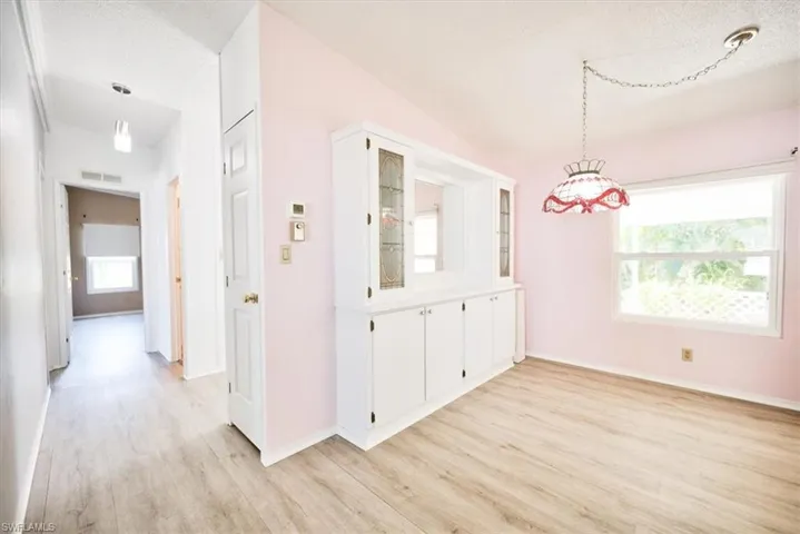 121  Belle Isle  CIR, Naples, FL 34112