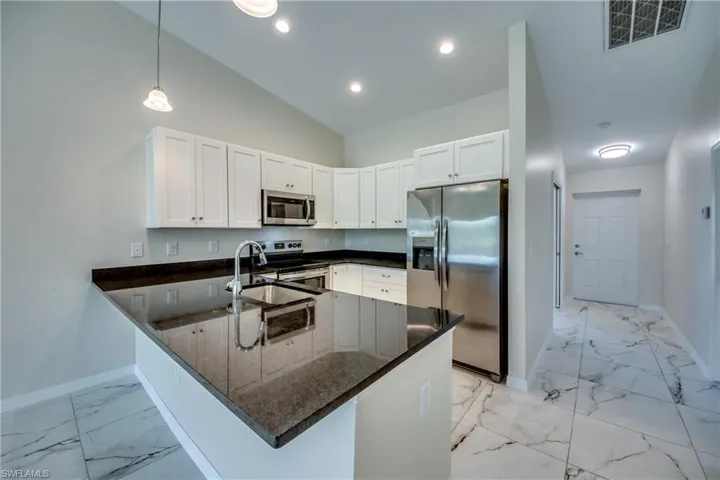 3421 Sw 15th Pl 3419, Cape Coral, Florida 33914