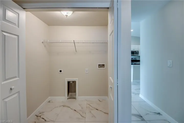 3421 Sw 15th Pl 3419, Cape Coral, Florida 33914