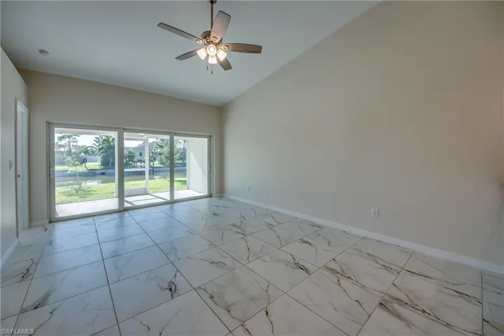 3421 Sw 15th Pl 3419, Cape Coral, Florida 33914