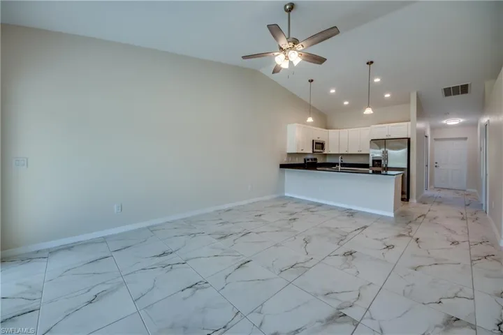 3421 Sw 15th Pl 3419, Cape Coral, Florida 33914