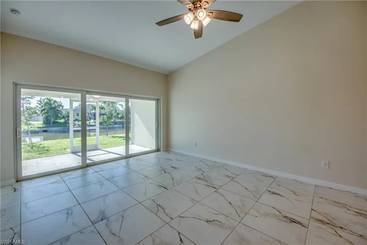 3421 Sw 15th Pl 3419, Cape Coral, Florida 33914