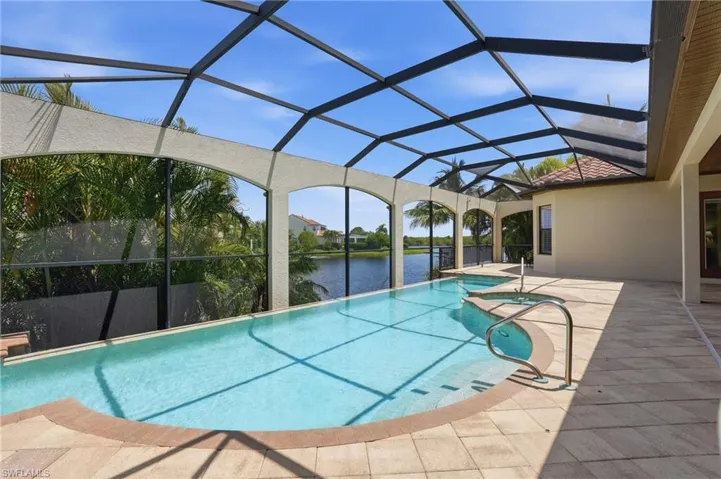 3266 Runaway Ln, Naples, Florida 34114