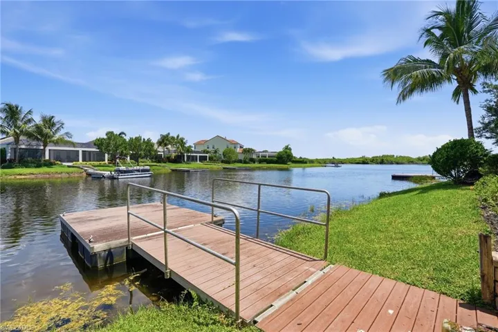 3266 Runaway Ln, Naples, Florida 34114