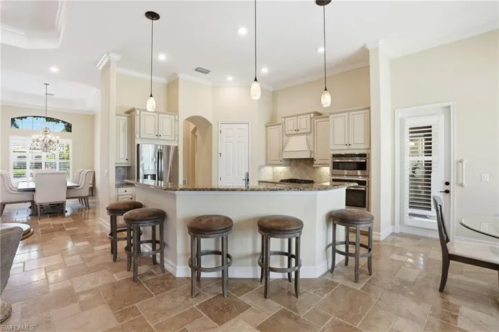 3266 Runaway Ln, Naples, Florida 34114