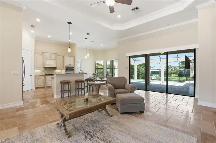 3266 Runaway Ln, Naples, Florida 34114