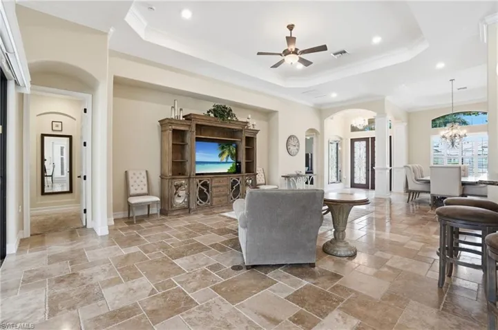 3266 Runaway Ln, Naples, Florida 34114