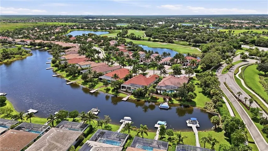 3266 Runaway Ln, Naples, Florida 34114