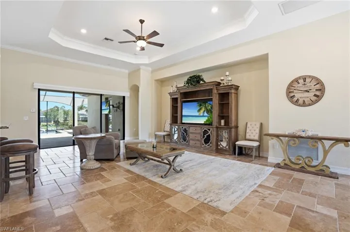 3266 Runaway Ln, Naples, Florida 34114