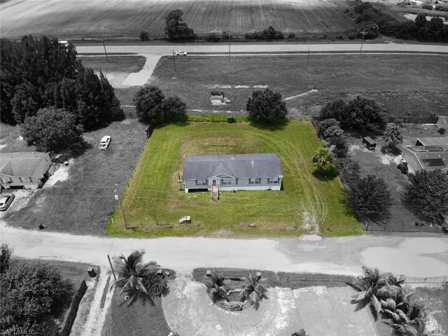 Drone / aerial view featuring a rural view