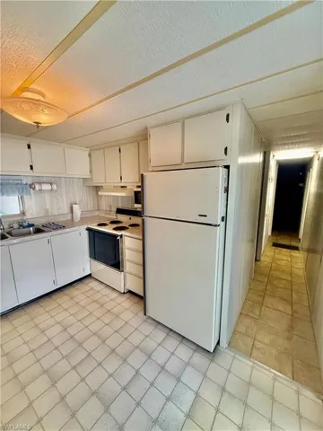 514 Monte Carlo Ln, Naples, Florida 34112
