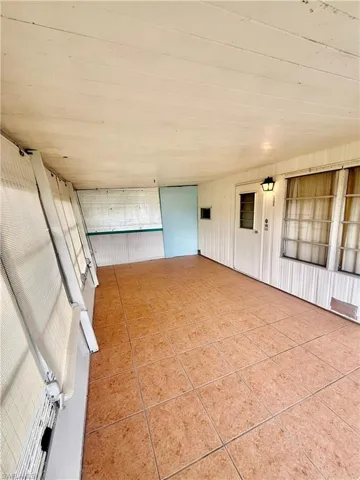 514 Monte Carlo Ln, Naples, Florida 34112