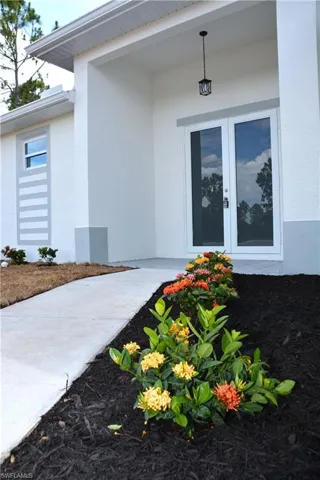 View of exterior entry landscaping.