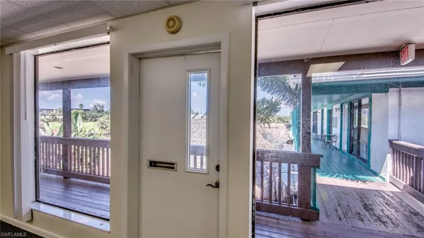 Office 8 has 2 rooms
