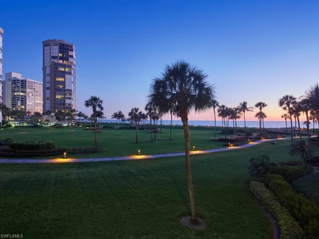 4551 Gulf Shore Blvd N 204, Naples, Florida 34103
