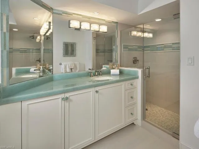 4551 Gulf Shore Blvd N 204, Naples, Florida 34103