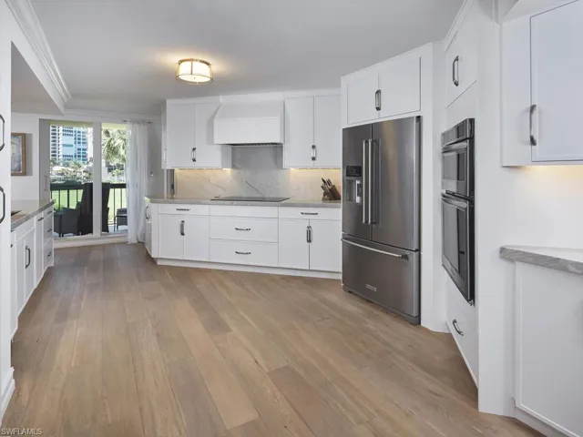 4551 Gulf Shore Blvd N 204, Naples, Florida 34103