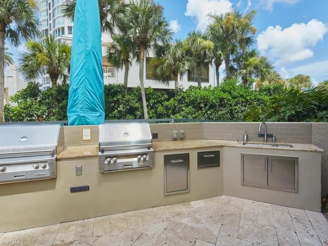 4551 Gulf Shore Blvd N 204, Naples, Florida 34103