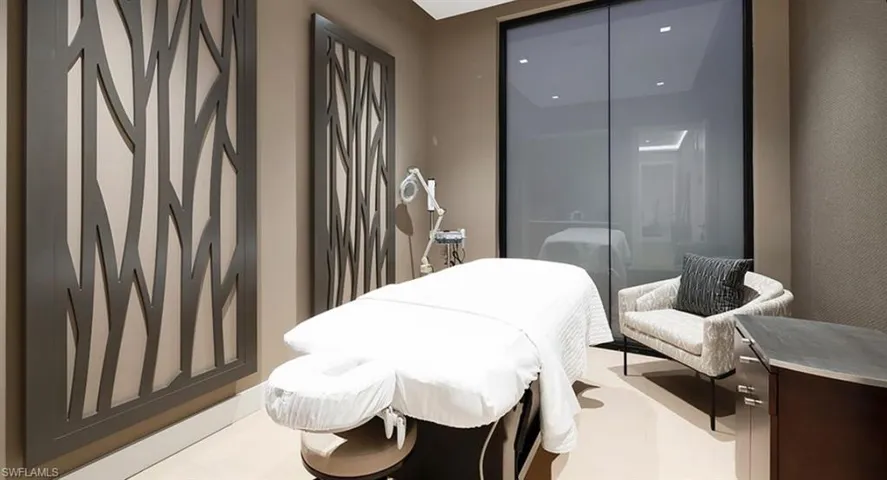 Esplanade by the Islands