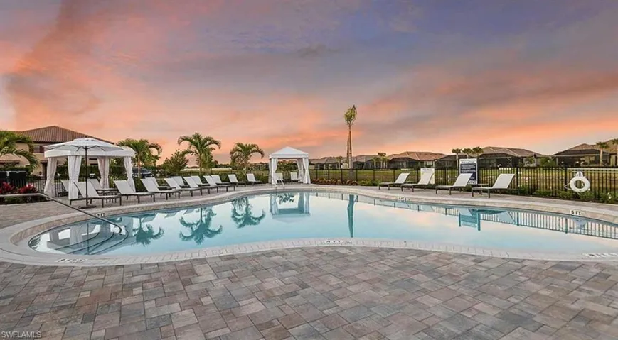 Esplanade by the Islands