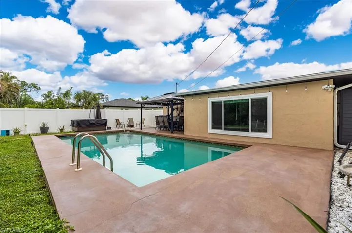 2439 Ephraim Ave, Fort Myers, Florida 33907
