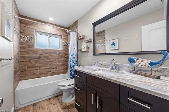 2439 Ephraim Ave, Fort Myers, Florida 33907