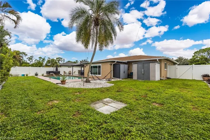 2439 Ephraim Ave, Fort Myers, Florida 33907
