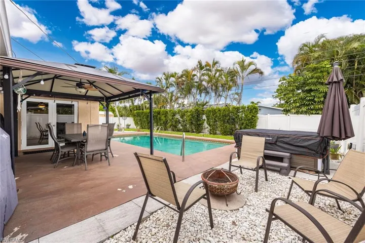2439 Ephraim Ave, Fort Myers, Florida 33907