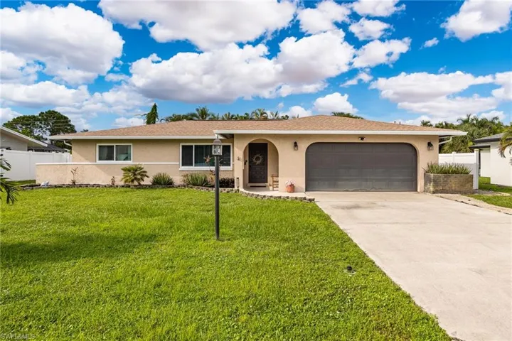 2439 Ephraim Ave, Fort Myers, Florida 33907