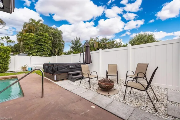 2439 Ephraim Ave, Fort Myers, Florida 33907