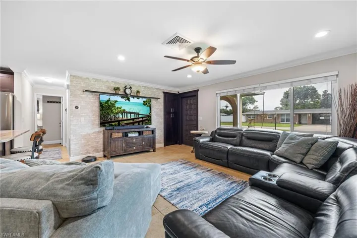 2439 Ephraim Ave, Fort Myers, Florida 33907