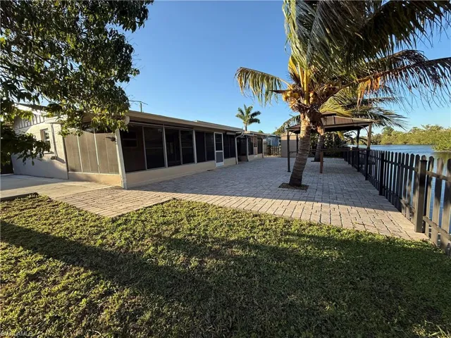 141 Schneider Dr, Fort Myers Fl 33905