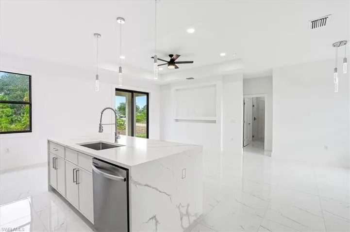 1919  Crawford N AVE, Lehigh Acres, FL 33971