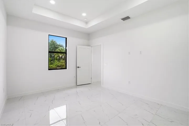 1919  Crawford N AVE, Lehigh Acres, FL 33971