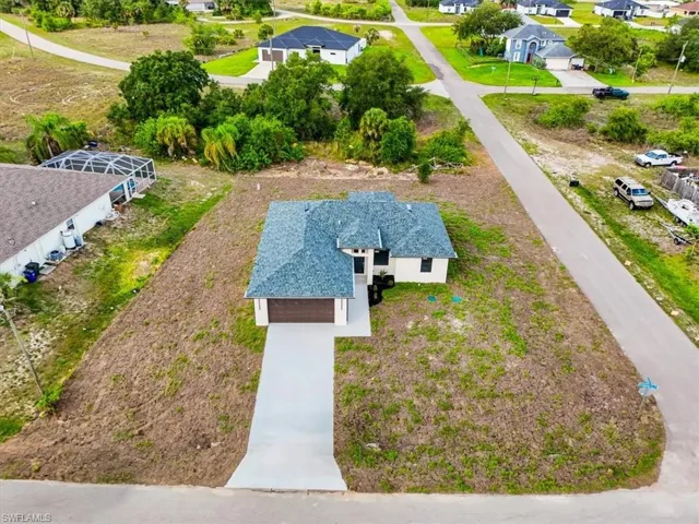 1919  Crawford N AVE, Lehigh Acres, FL 33971