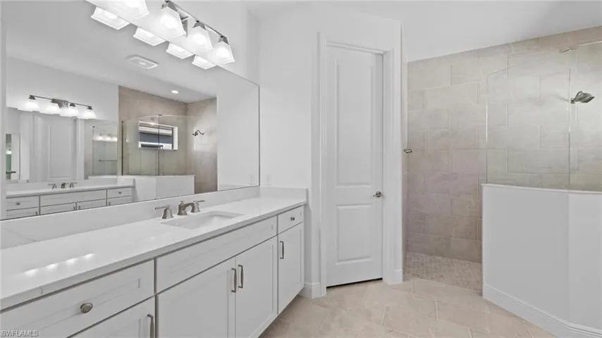 17811  Saddlebunch Key  , Fort Myers, FL 33908