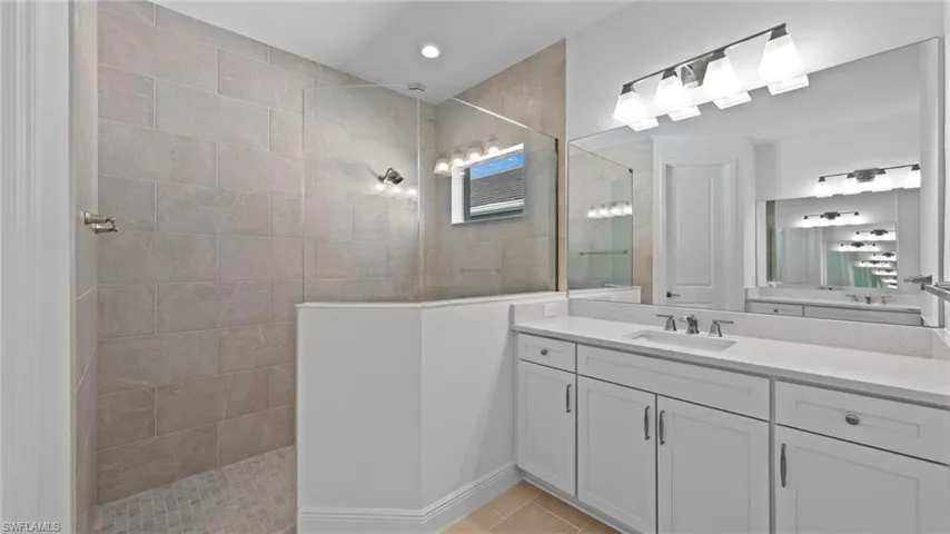 17811  Saddlebunch Key  , Fort Myers, FL 33908