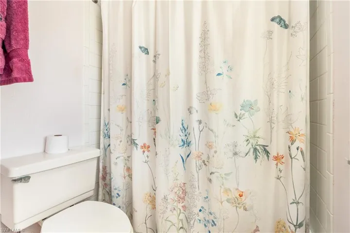 990 8th St S # 2a, Naples Fl 34102