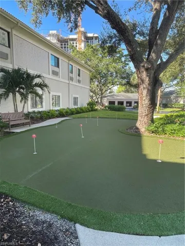 Putting Gree