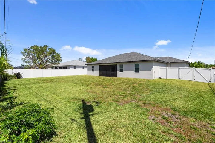 918 Sw 32nd Ter, Cape Coral Fl 33914